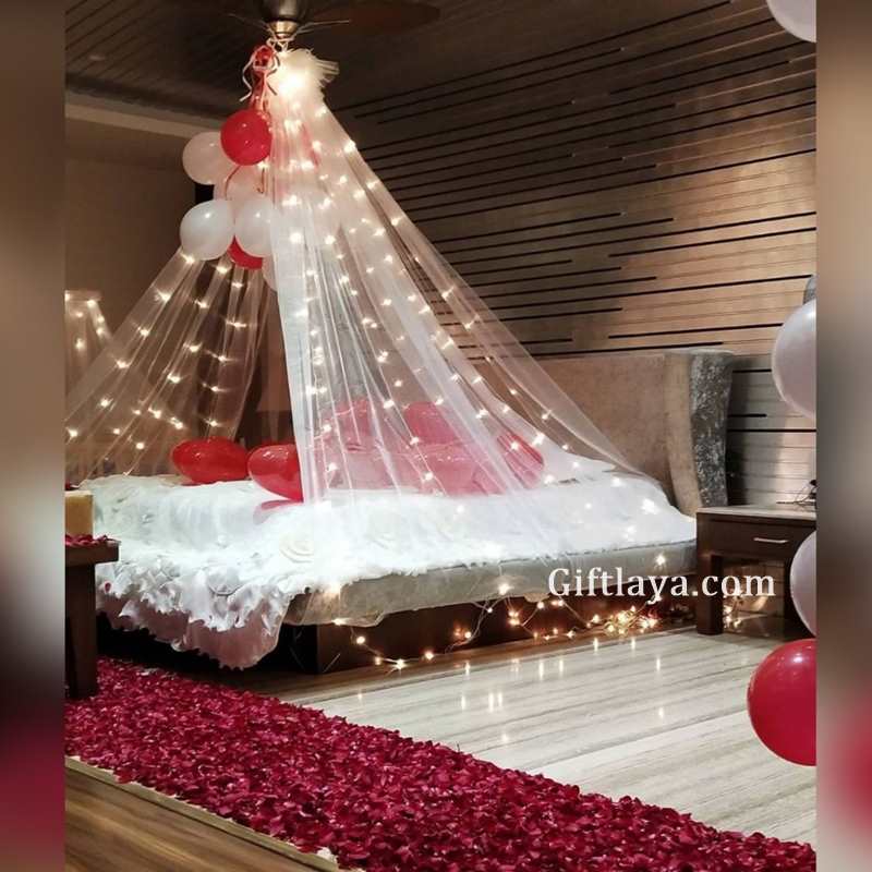 Room Decoration with Flower