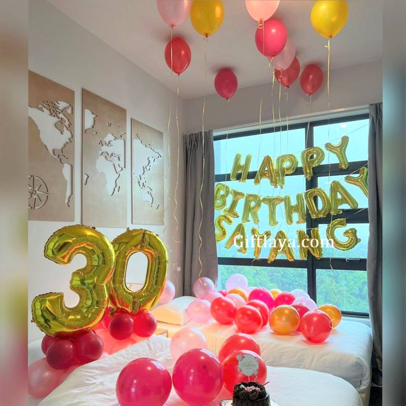 Simple Birthday Decoration in Room
