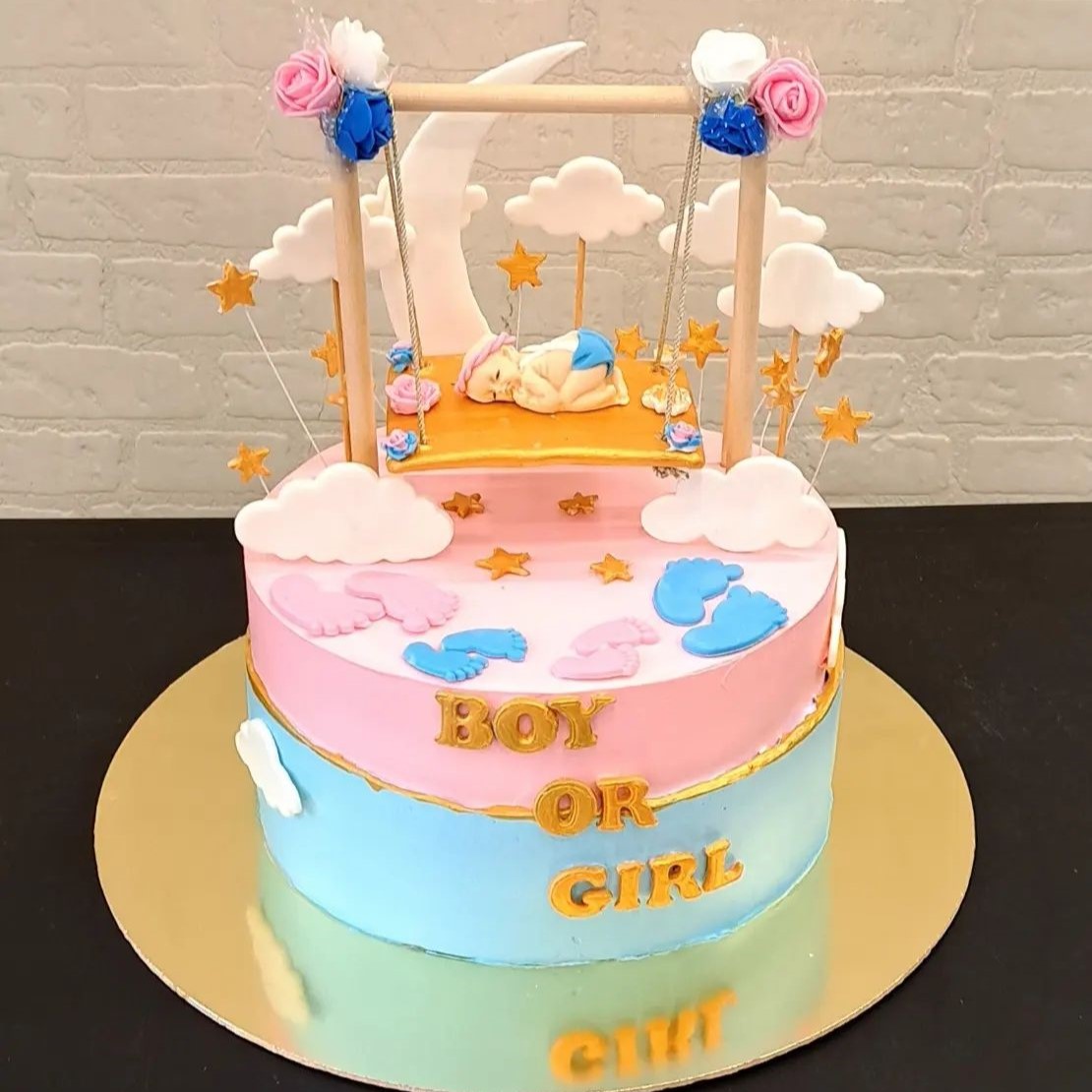 Delicious Baby Shower Cake