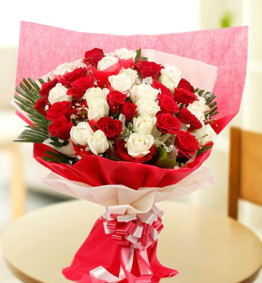 Luxury Red White Rose Bouquet