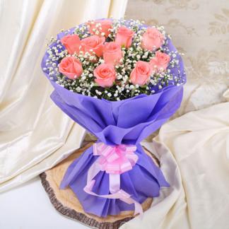 Beautiful Bouquet of 10 Roses