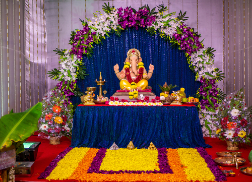 Ganpati Real Flower Decoration with Orchids, Carnations and Roses