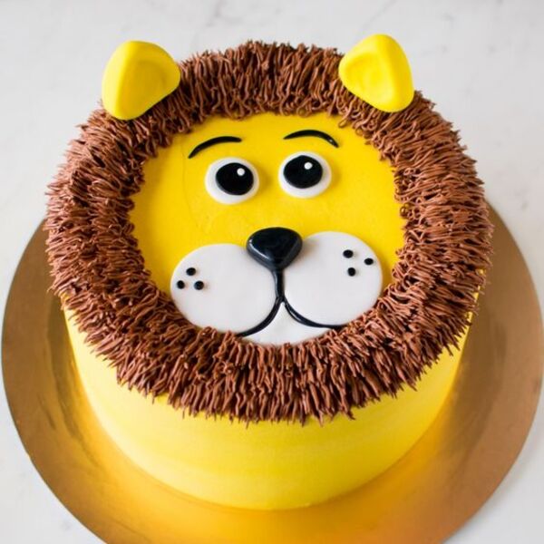 Lion Theme Cake: